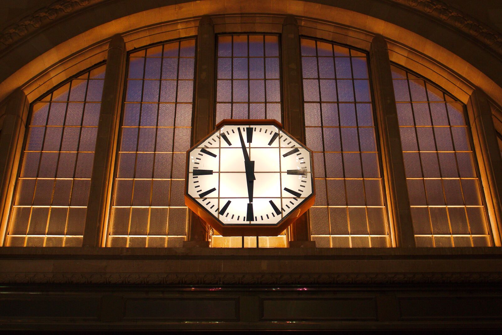 Canon EOS 70D sample photo. Glass, architecture, window photography