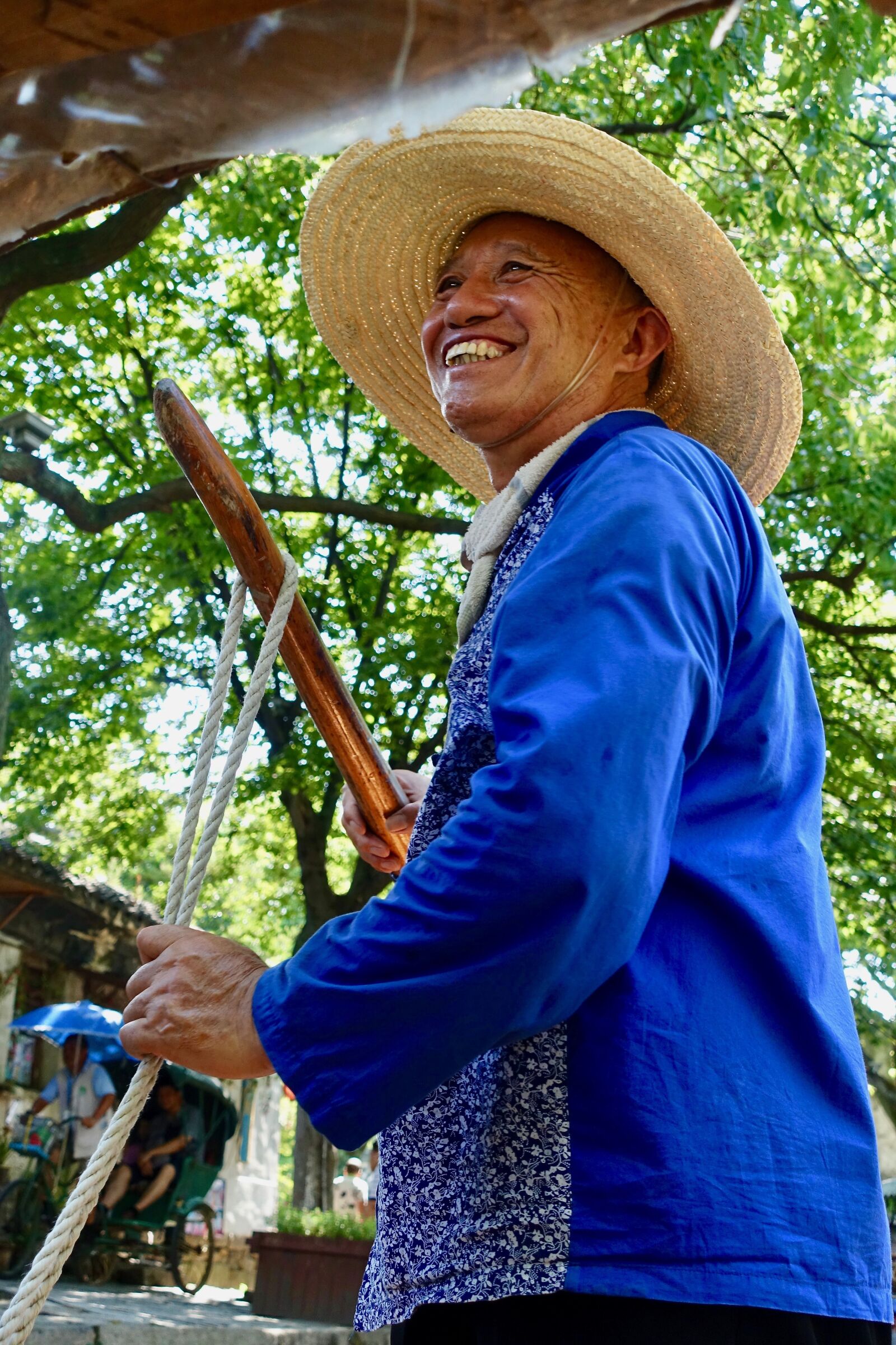 Sony Cyber-shot DSC-RX100 III sample photo. Boatman, asian, oarsman photography