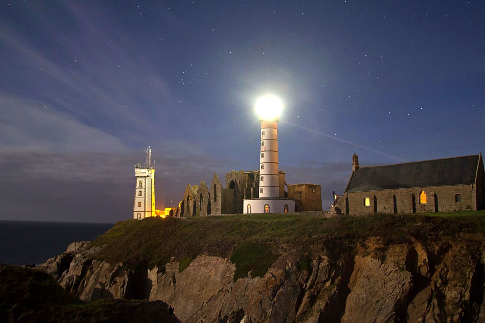 Canon EOS 7D sample photo. Blue hour, brittany, point photography