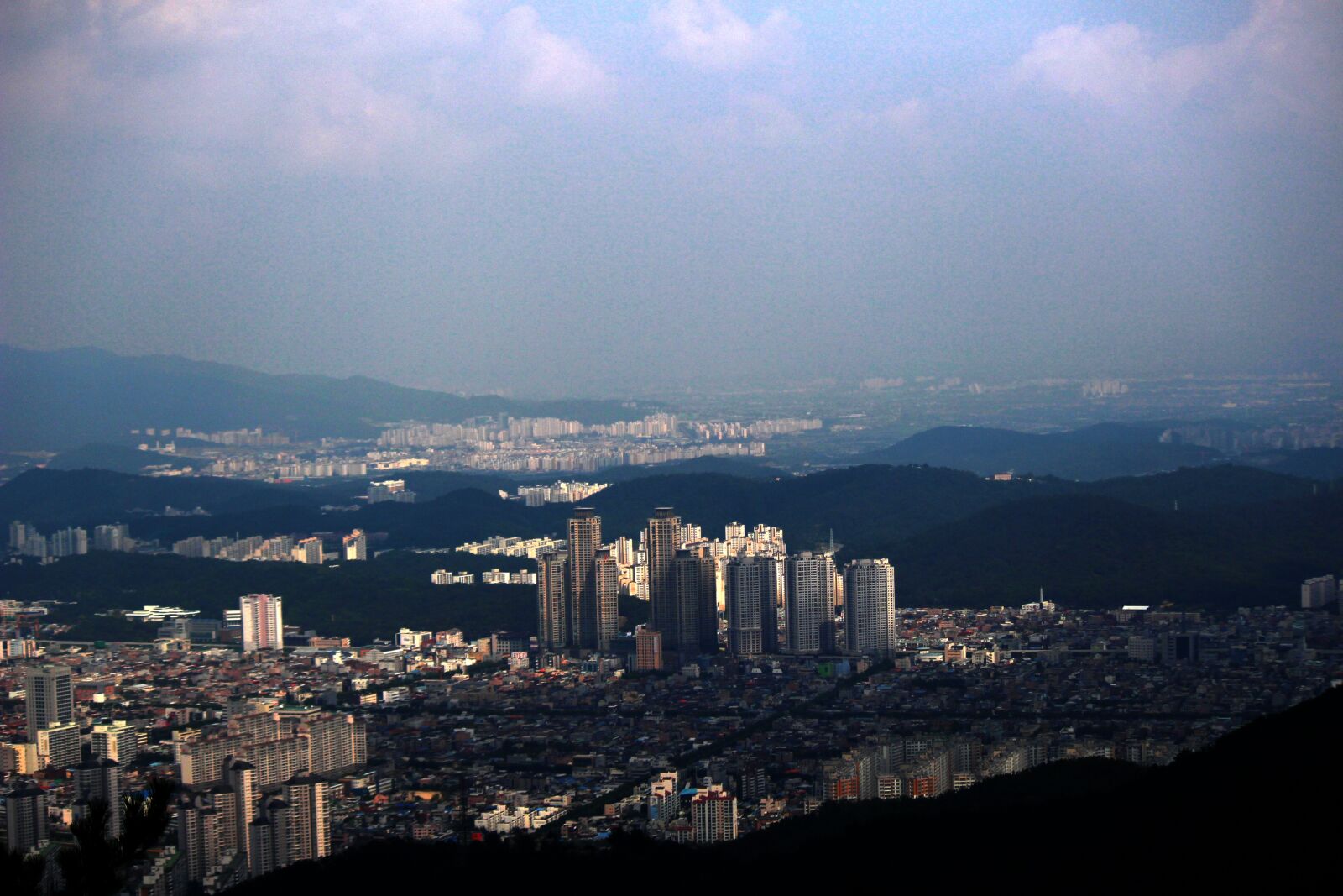 Canon EOS 100D (EOS Rebel SL1 / EOS Kiss X7) sample photo. City, land document software photography
