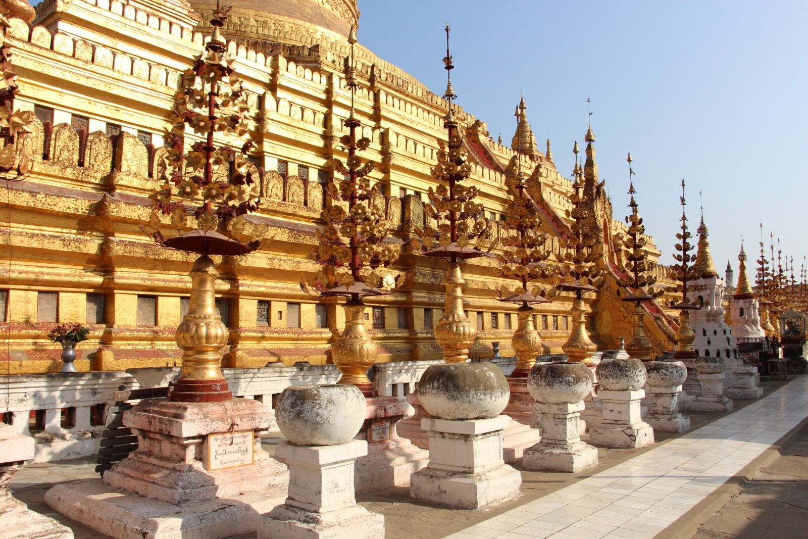 Canon EOS 700D (EOS Rebel T5i / EOS Kiss X7i) sample photo. Travel, architecture, temple photography