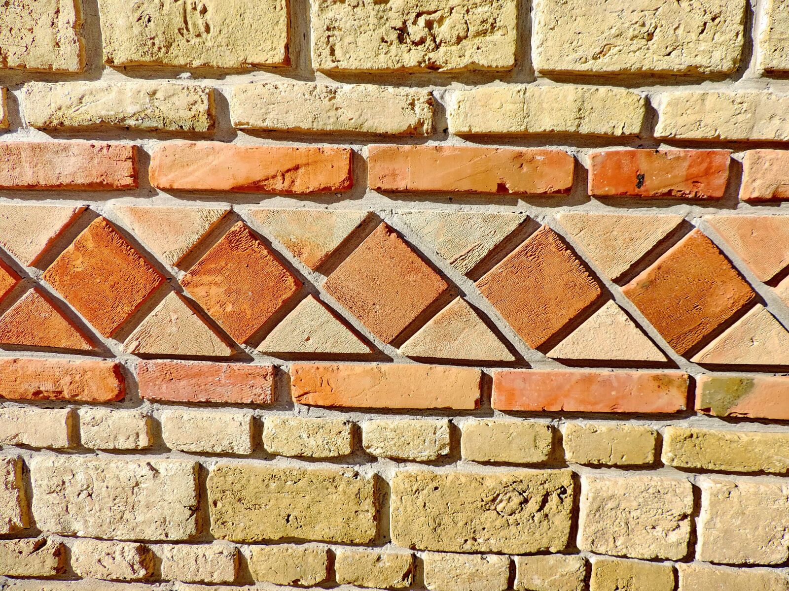 Nikon Coolpix P520 sample photo. Art, handmade, brick, surface photography