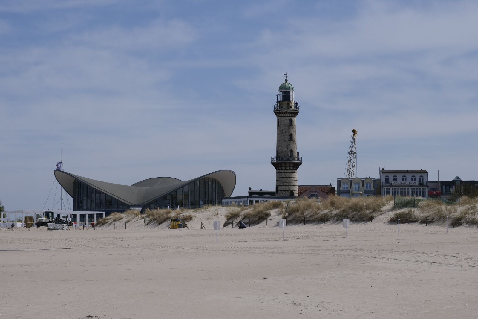 Panasonic Lumix DC-G9 sample photo. Warnemünde, teepott, lighthouse photography