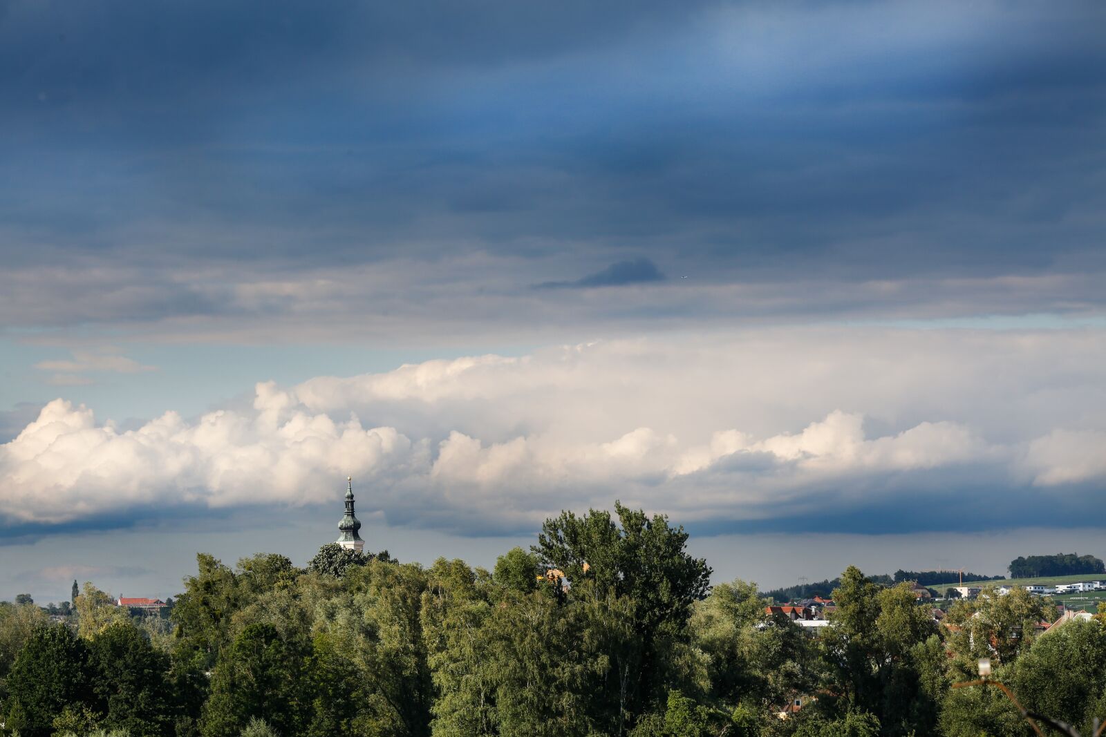 Canon EF 100-400mm F4.5-5.6L IS USM sample photo. Schärding, weather, clouds photography