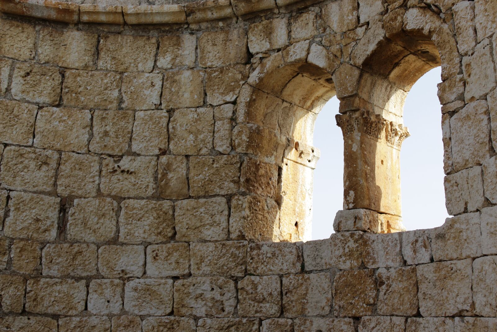 Canon EOS 1300D (EOS Rebel T6 / EOS Kiss X80) sample photo. Silifke, ruins, travel photography