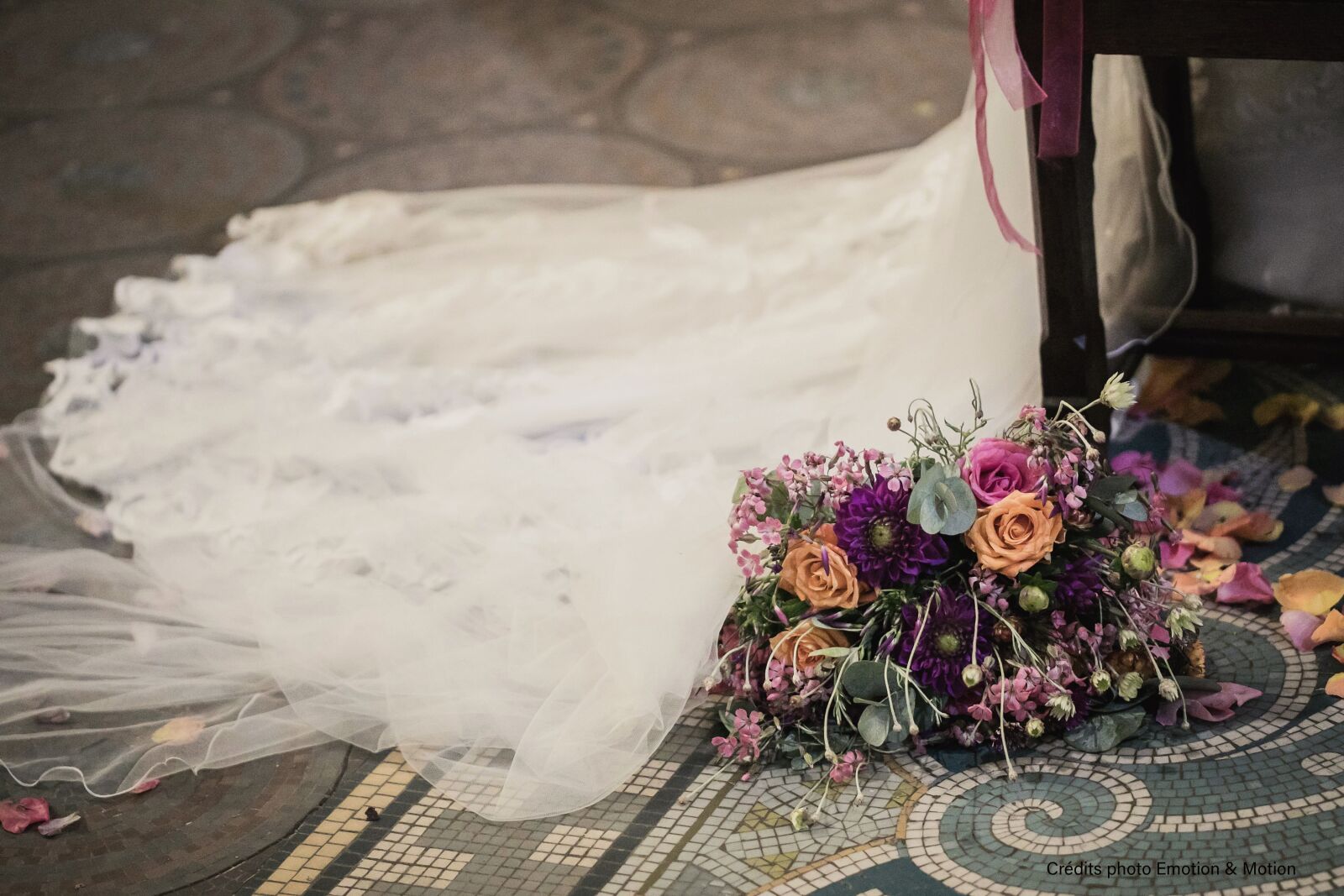 Canon EF 100mm F2.8L Macro IS USM sample photo. Wedding, romantic, flowers photography