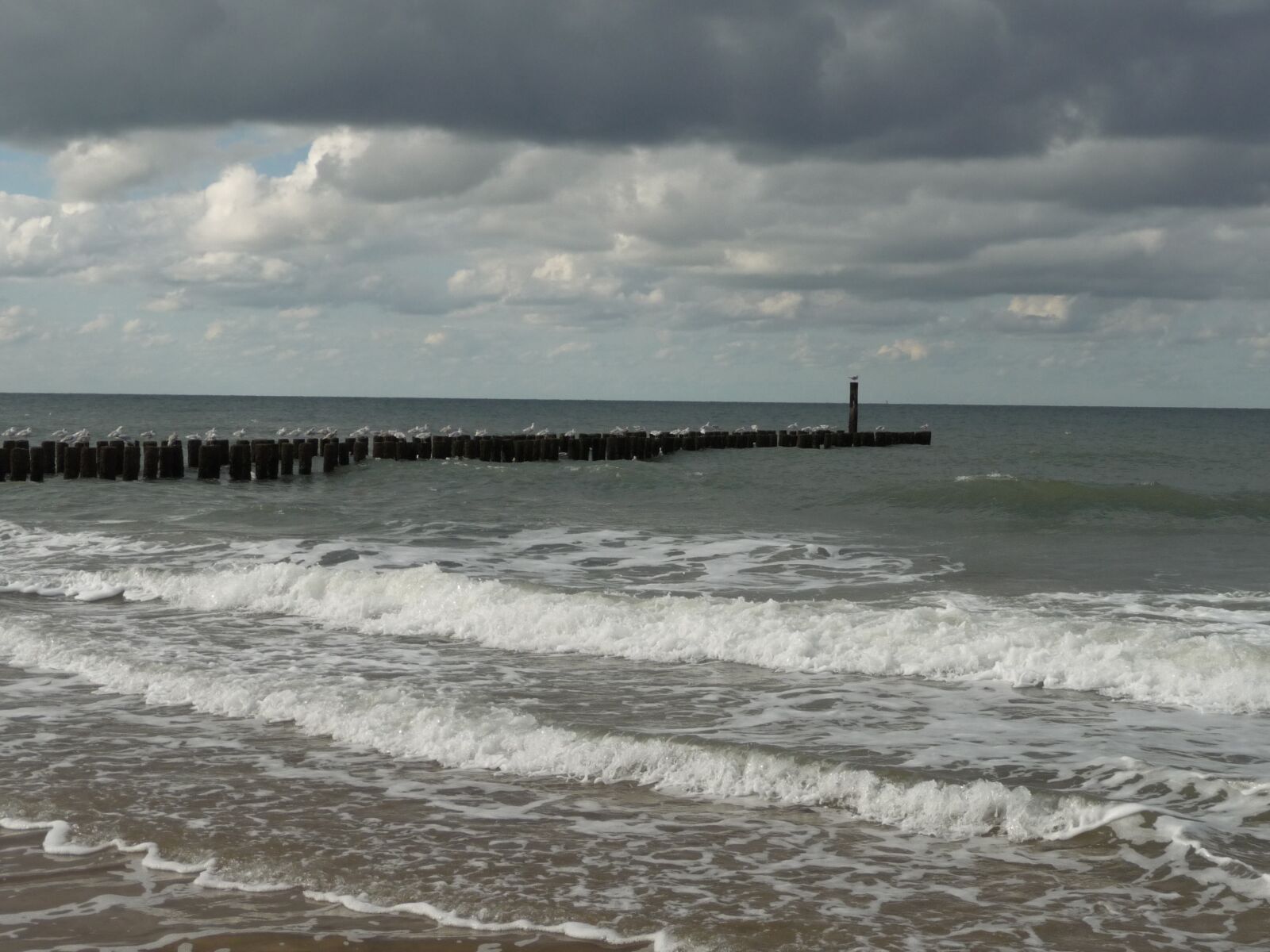 Panasonic Lumix DMC-TZ5 sample photo. Sea, water, north sea photography