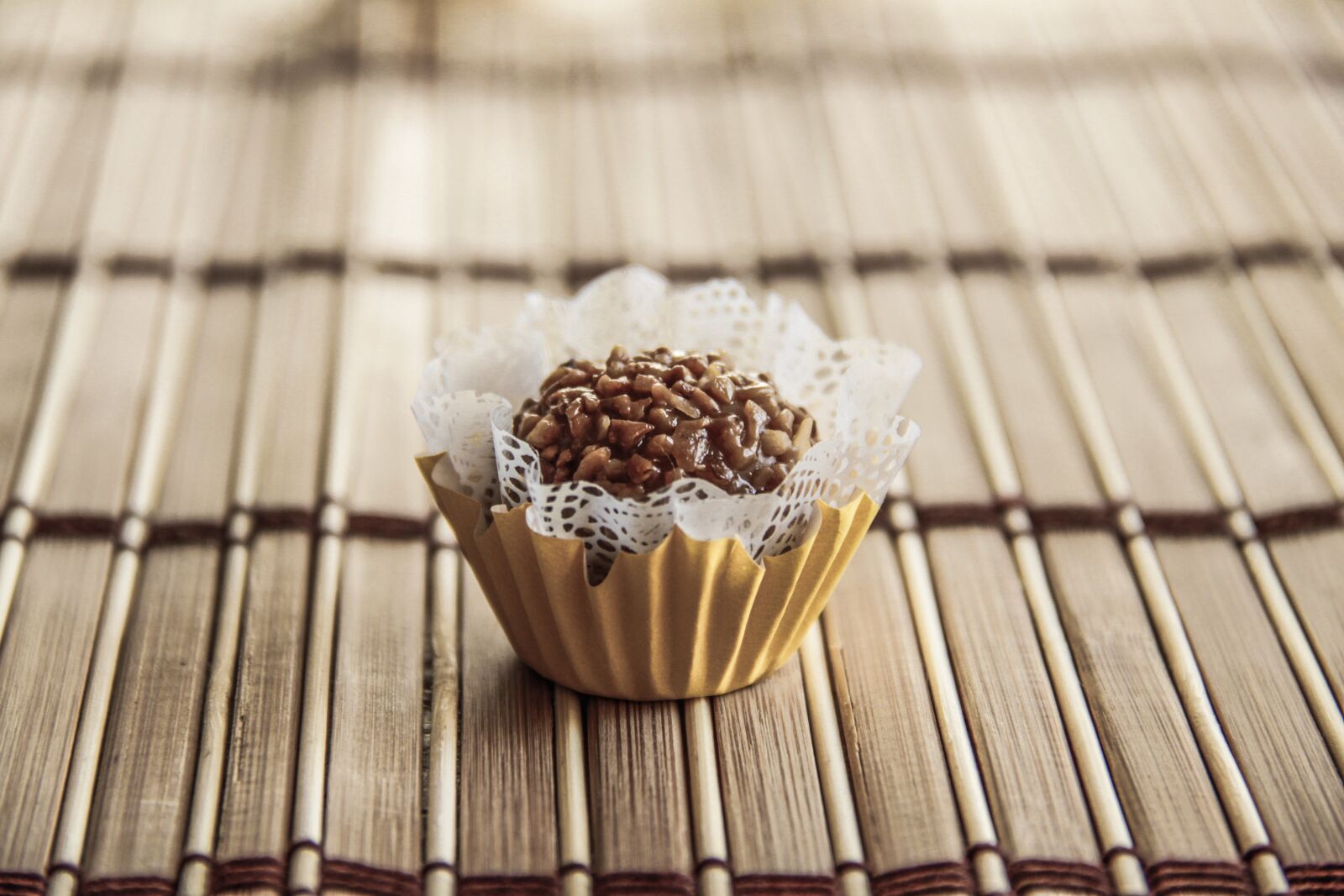 Canon EOS 550D (EOS Rebel T2i / EOS Kiss X4) sample photo. Brigadier, caramel, sweet photography