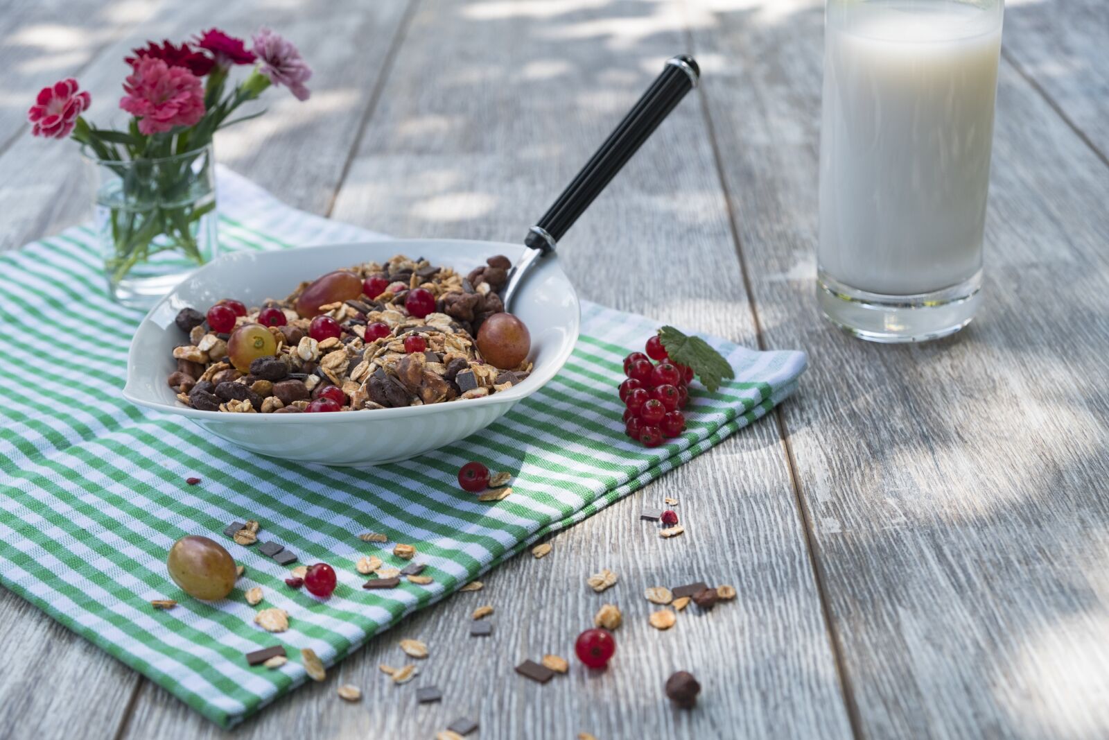 Fujifilm XF 18-55mm F2.8-4 R LM OIS sample photo. Muesli, cornflakes, cereals photography