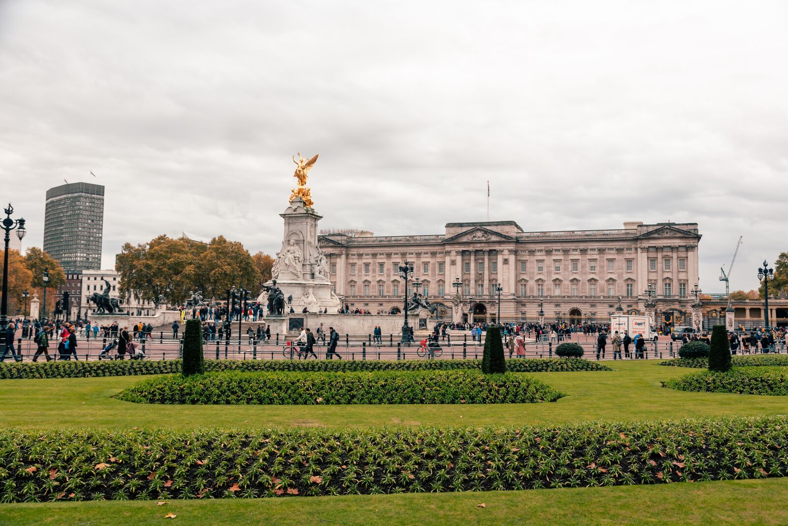 Canon EOS 5D sample photo. Palace, london, england photography