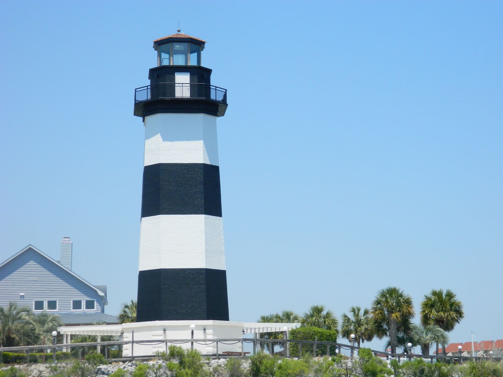 Nikon Coolpix L120 sample photo. Lighthouse, south carolina, landmark photography