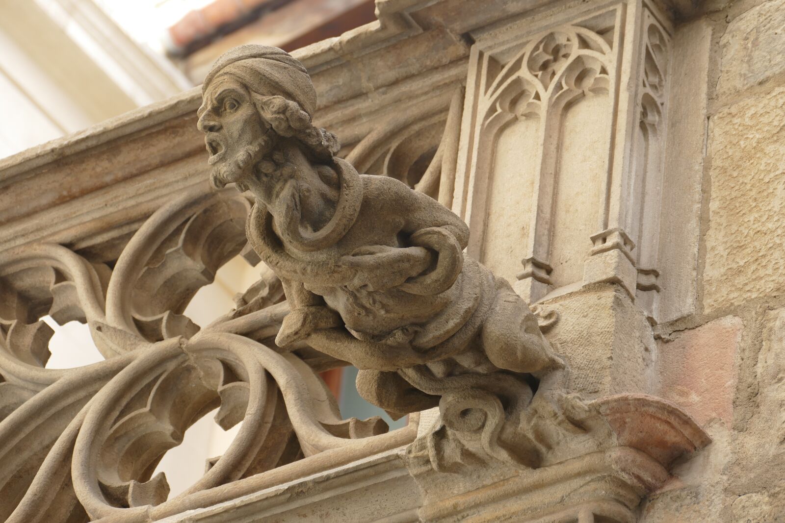 Panasonic Lumix DMC-FZ1000 sample photo. Barcelona, spain, architecture photography