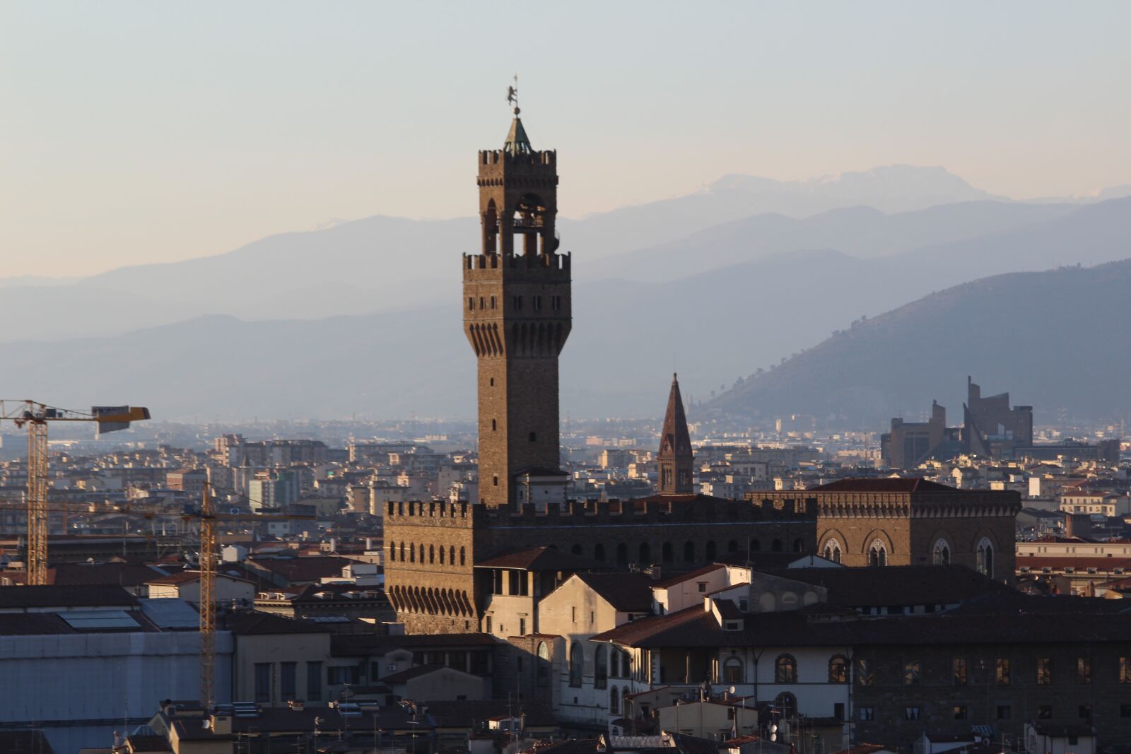 Canon EF 70-300mm F4-5.6 IS USM sample photo. Palazzo vecchio, town hall photography