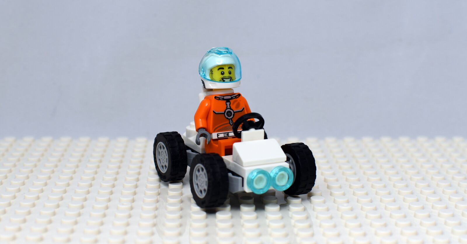 Nikon D7500 sample photo. Pads, lego, toy photography