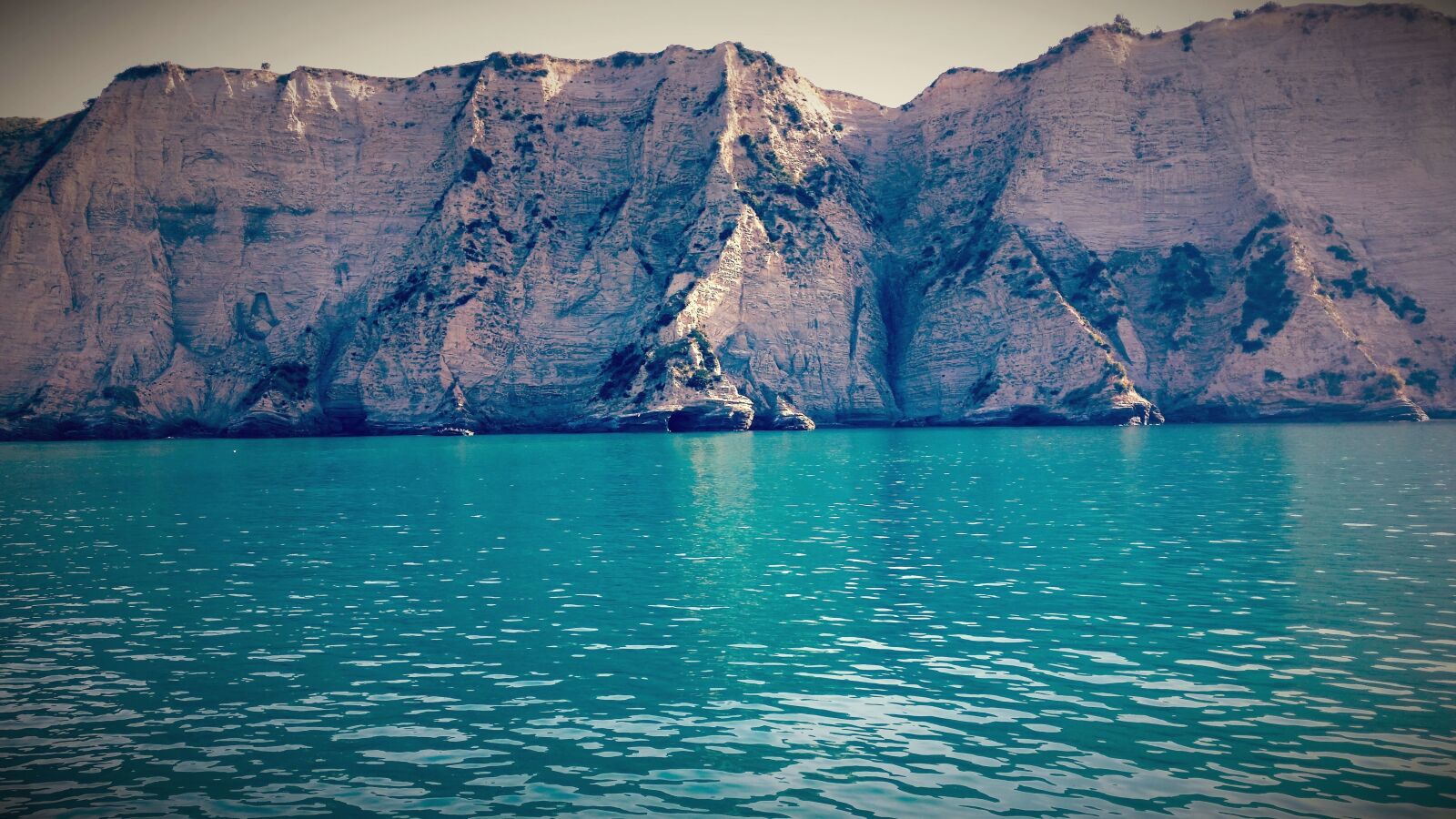 Samsung Galaxy S5 sample photo. Bay, beach, calm, cliff photography