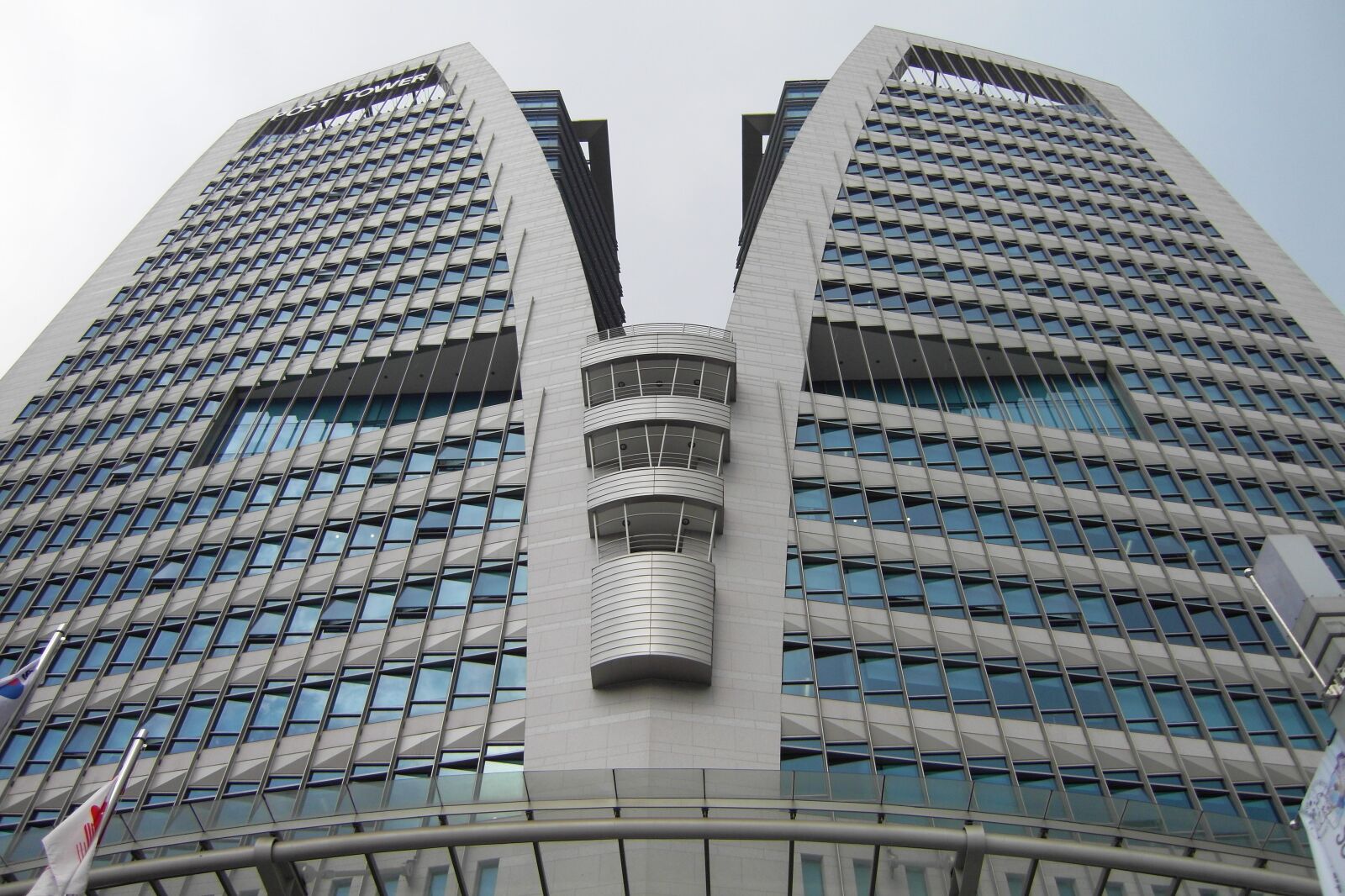 Samsung NV100HD, VLUU NV100HD, LANDIAO NV100HD, TL34HD sample photo. Republic of korea, city photography