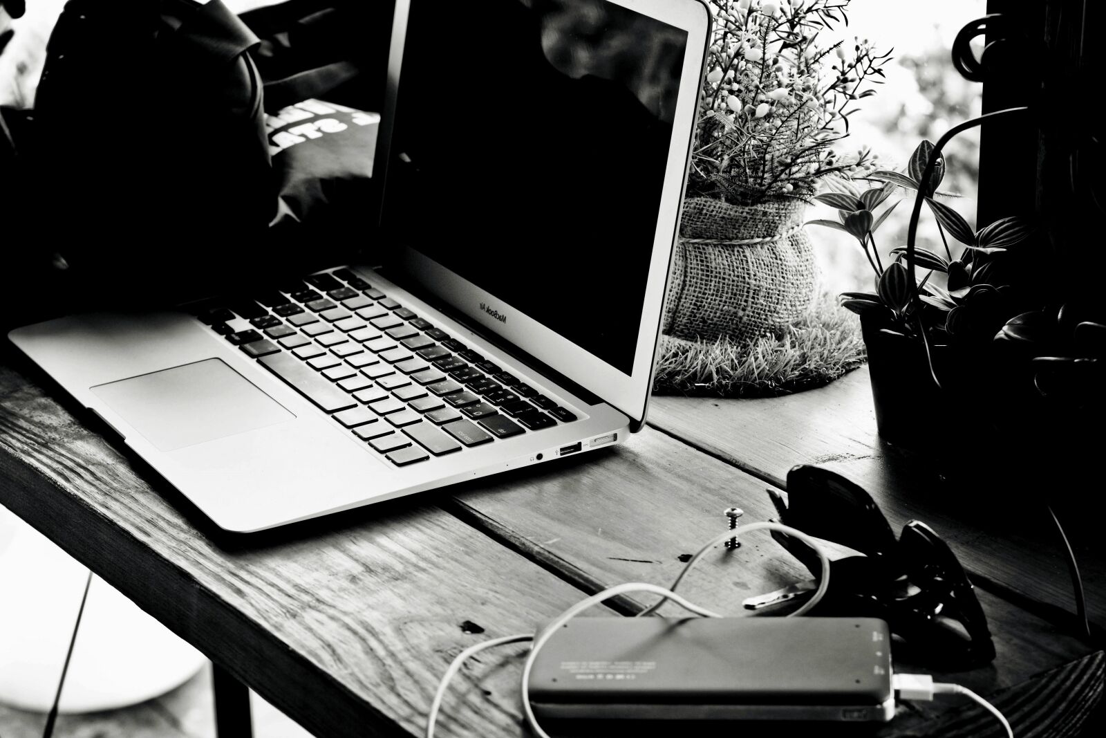 Nikon D7100 sample photo. Laptop computer, charger, table photography