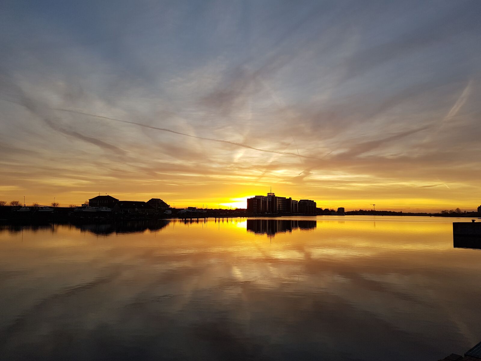 Samsung Galaxy S7 sample photo. Sunset, water reflection, sky photography