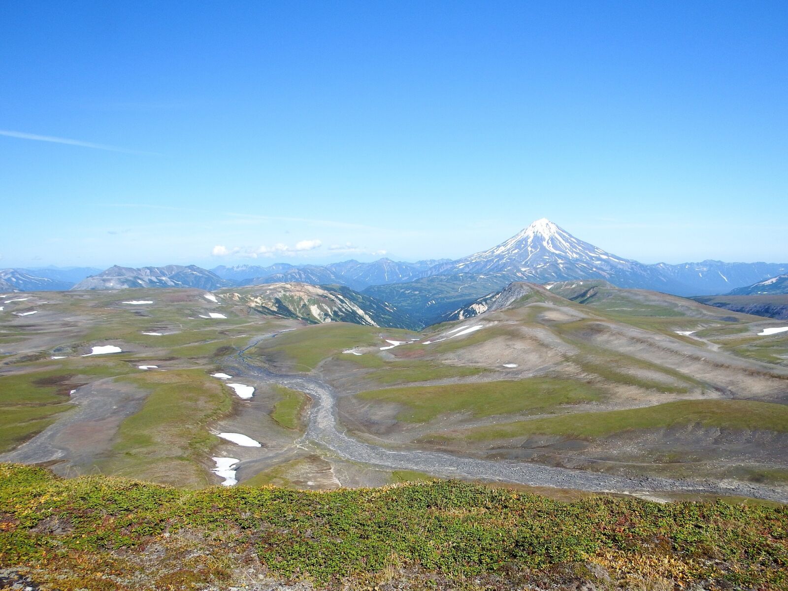 Fujifilm FinePix S1 sample photo. Mountain plateau, volcano, mountains photography