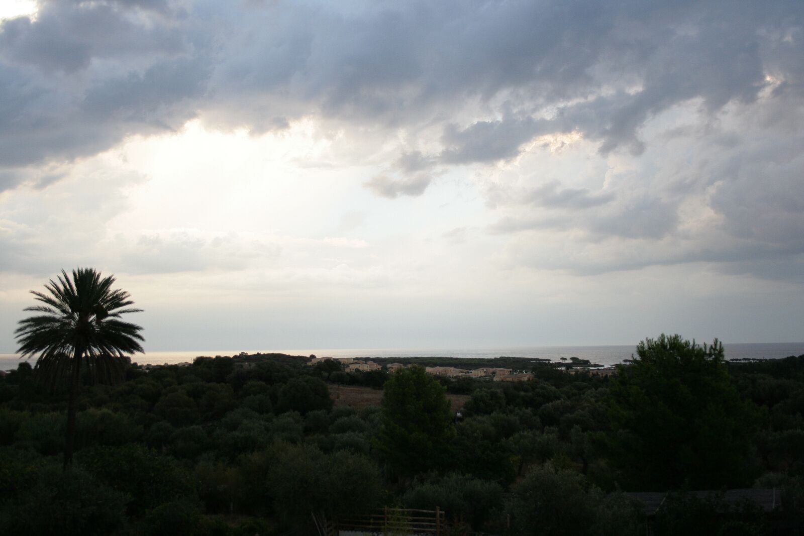 Canon EOS 400D (EOS Digital Rebel XTi / EOS Kiss Digital X) sample photo. Sardegna, italia, mondo photography