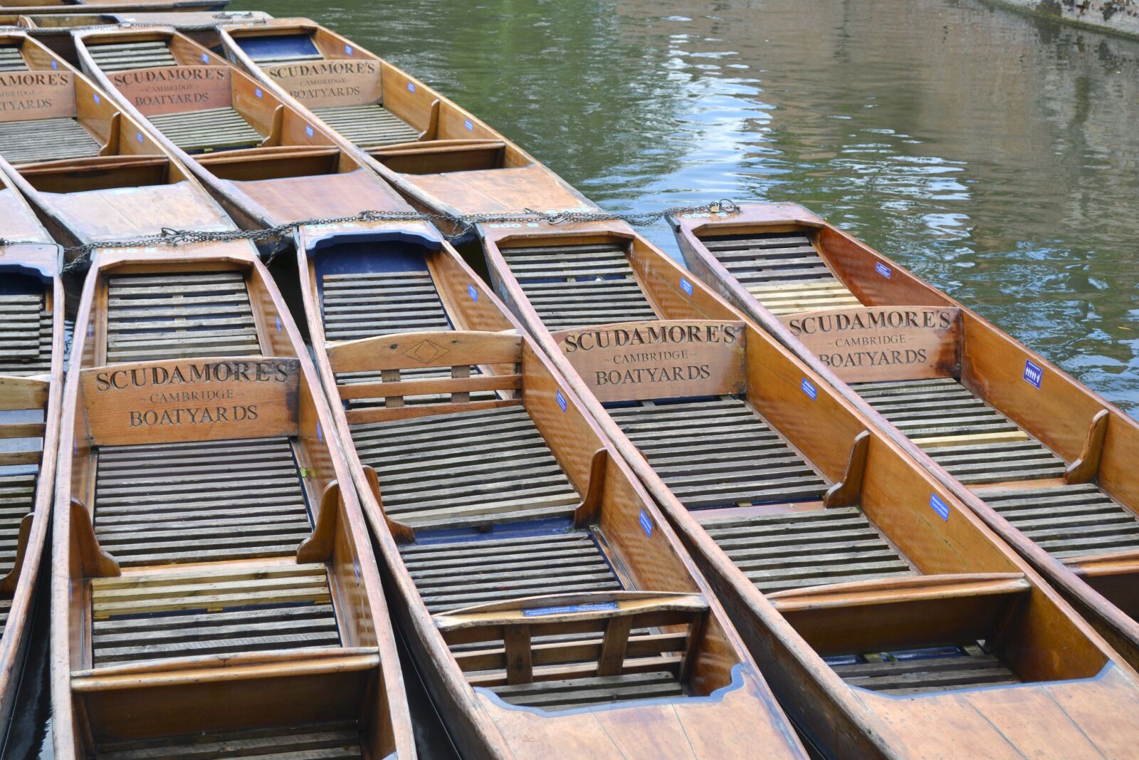 Nikon D3100 sample photo. Gondolier, boats, canal photography