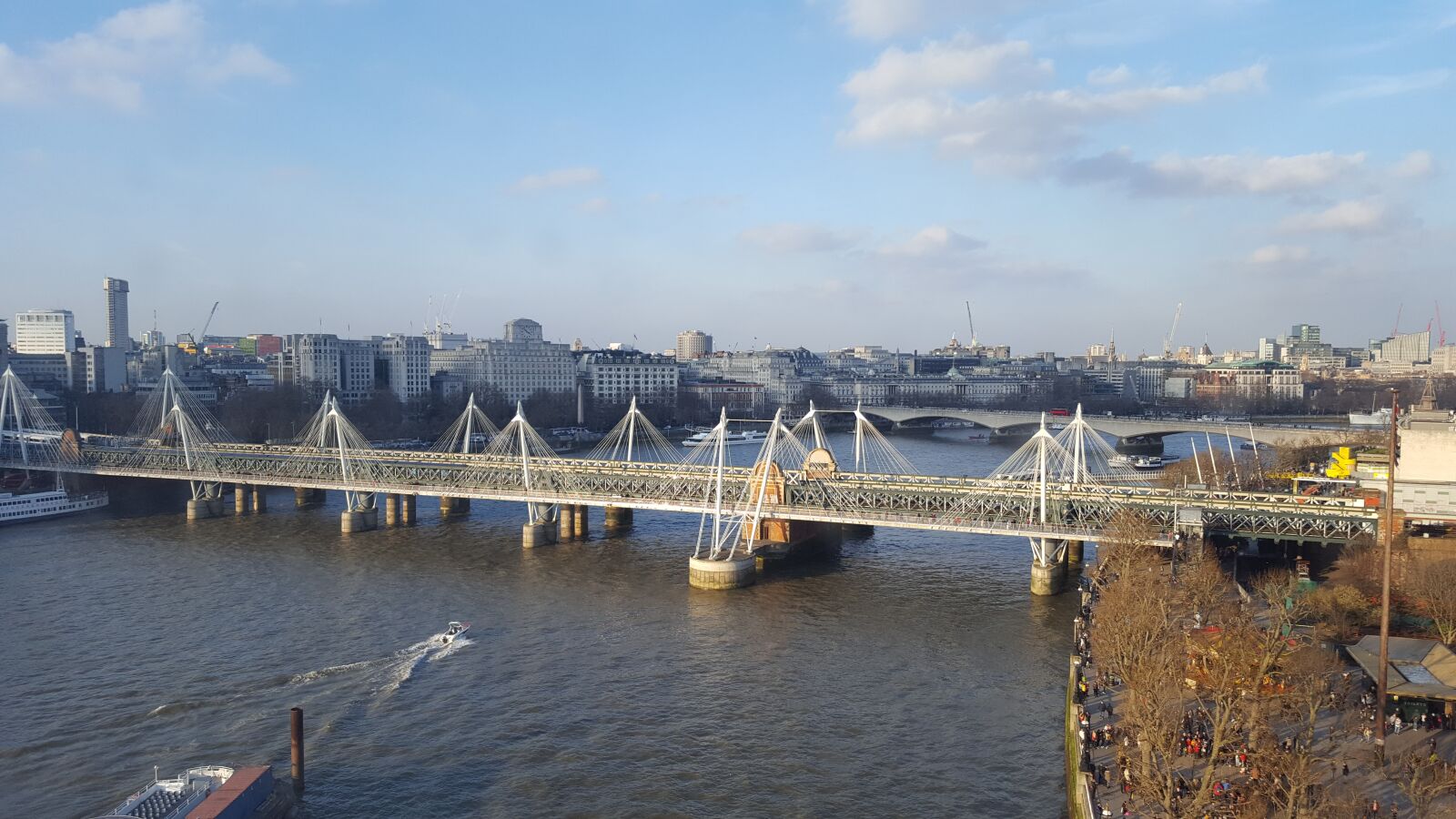 Samsung Galaxy S6 sample photo. London, february, city photography