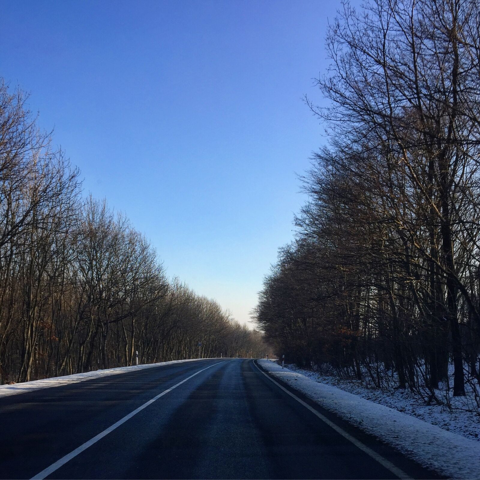 Apple iPhone 6 sample photo. Road, travel, snowy photography