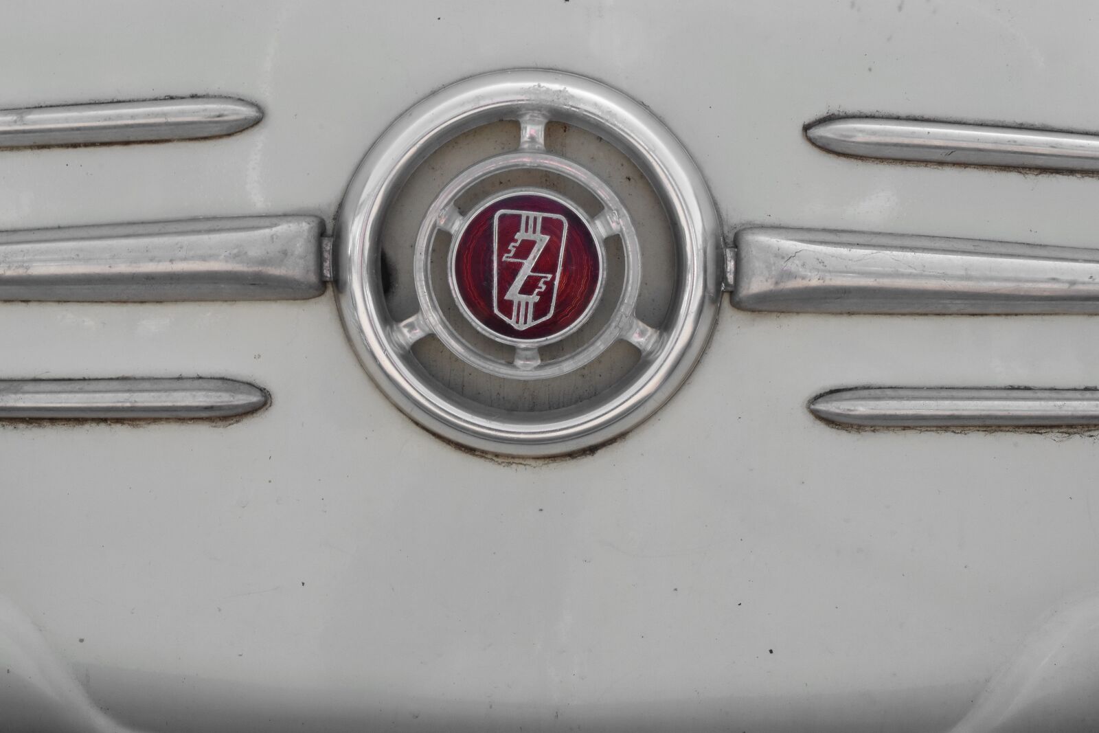 Nikon D5500 sample photo. Car, sign, steel, upclose photography