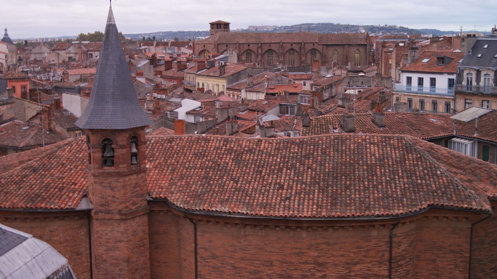 Sony Alpha DSLR-A300 sample photo. Toulouse, south west france photography