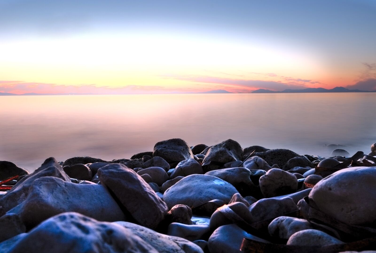 Fujifilm X-E1 sample photo. Sunset, rocks, sea photography