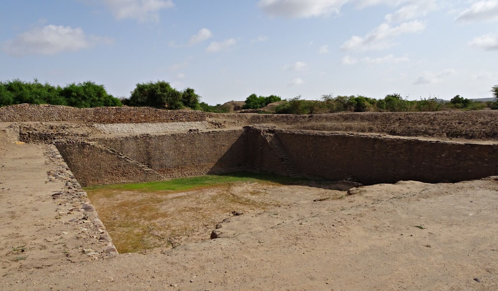 Sony Cyber-shot DSC-HX90V sample photo. Dholavira, archaeological site, excavation photography