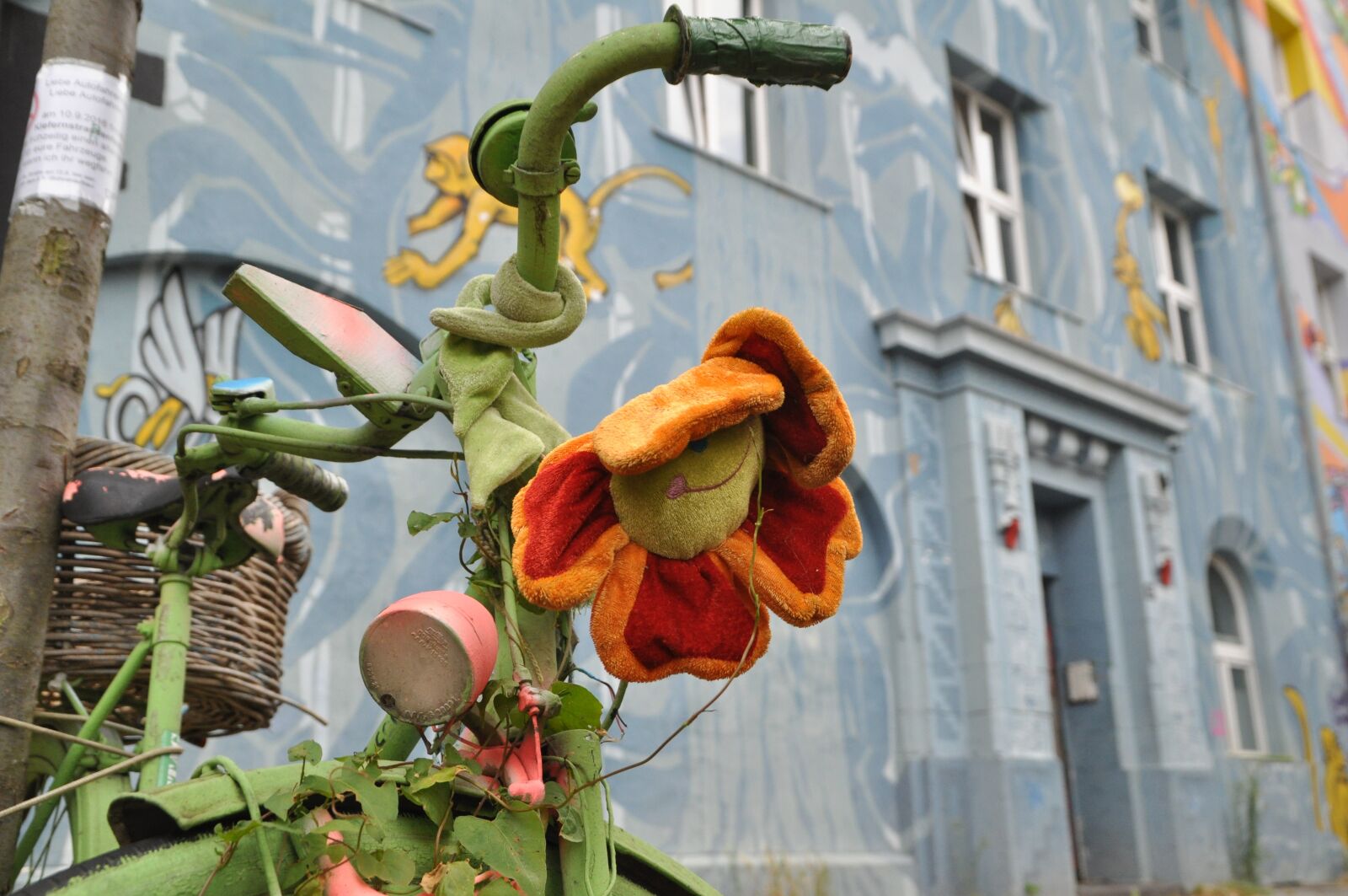 Nikon D5000 sample photo. D sseldorf, street art photography