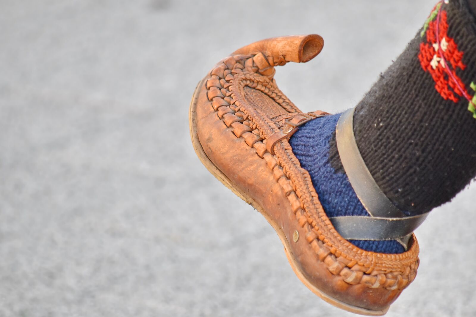 Nikon D5500 sample photo. Clog, handmade, homemade, leather photography