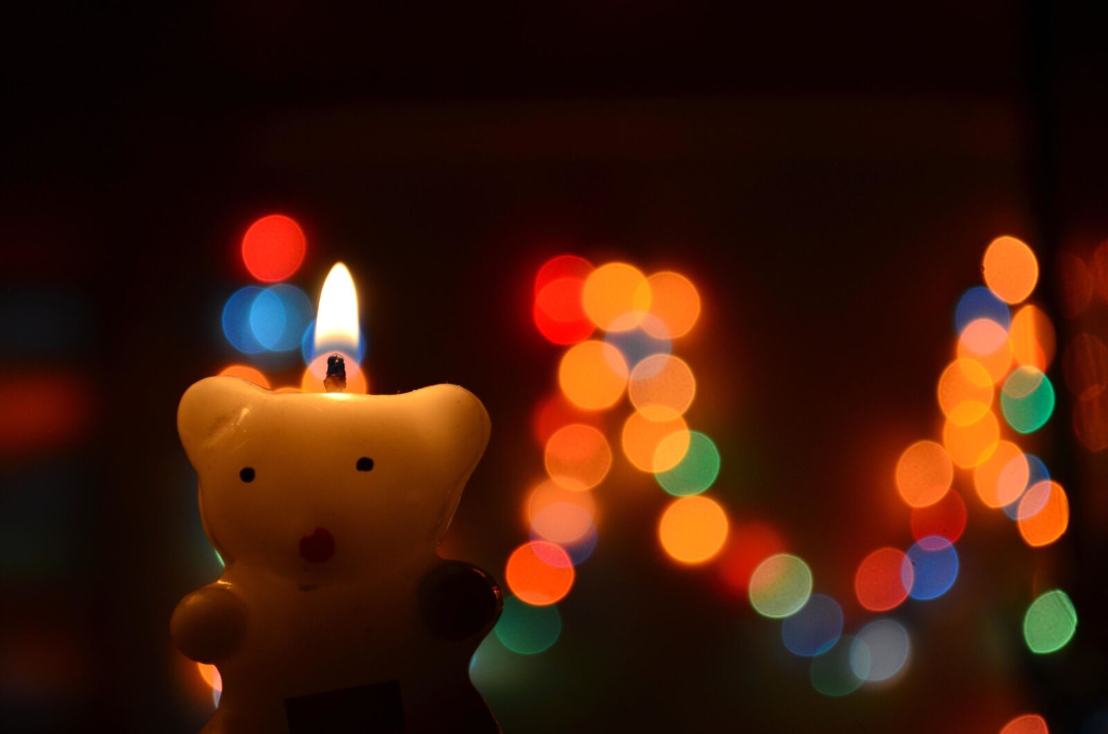Nikon D5100 sample photo. Fire, light, flame, candle photography