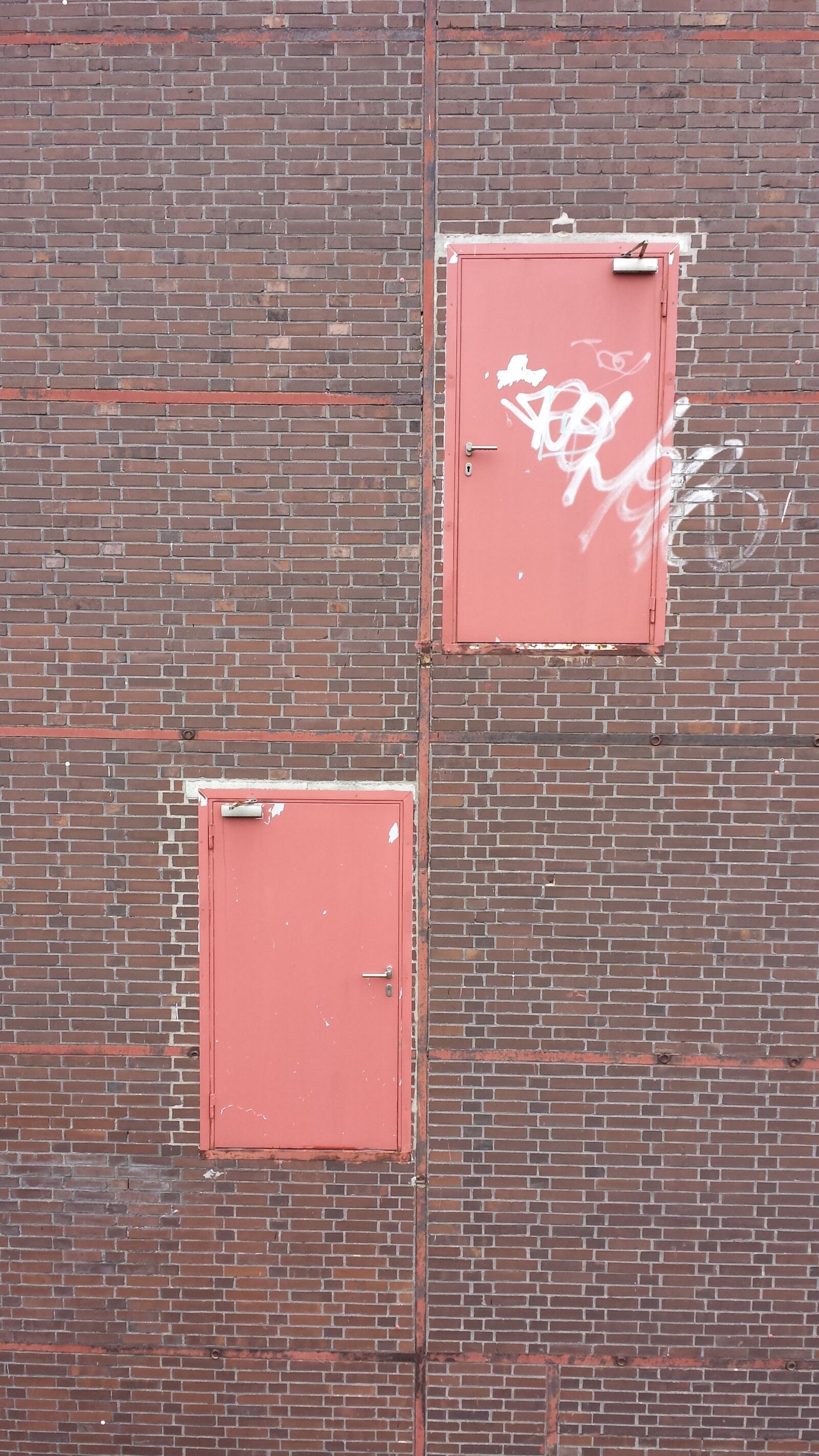 Samsung Galaxy S4 sample photo. Door, doors, wall photography