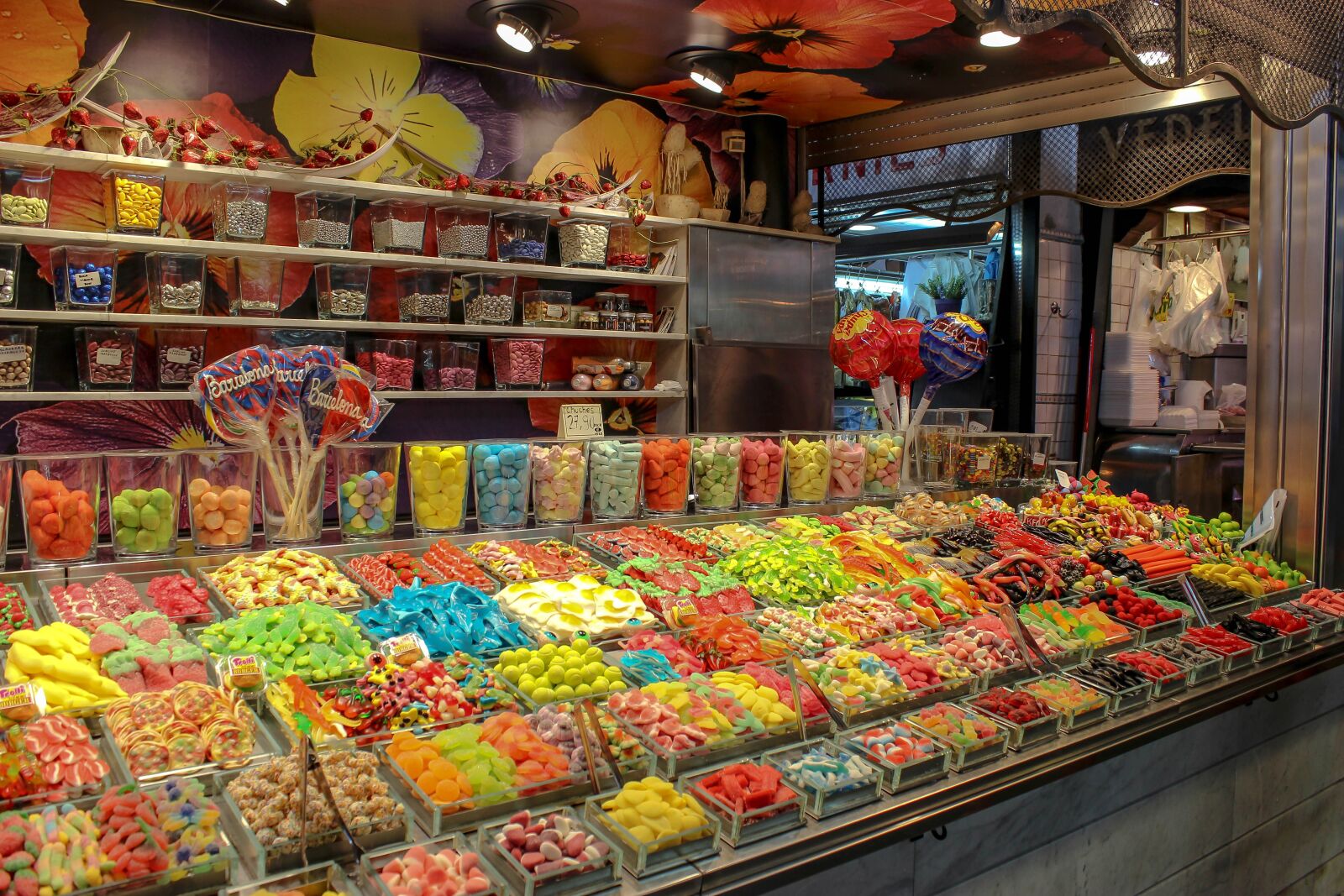 Canon EOS 600D (Rebel EOS T3i / EOS Kiss X5) sample photo. Candy store, candy, sweets photography