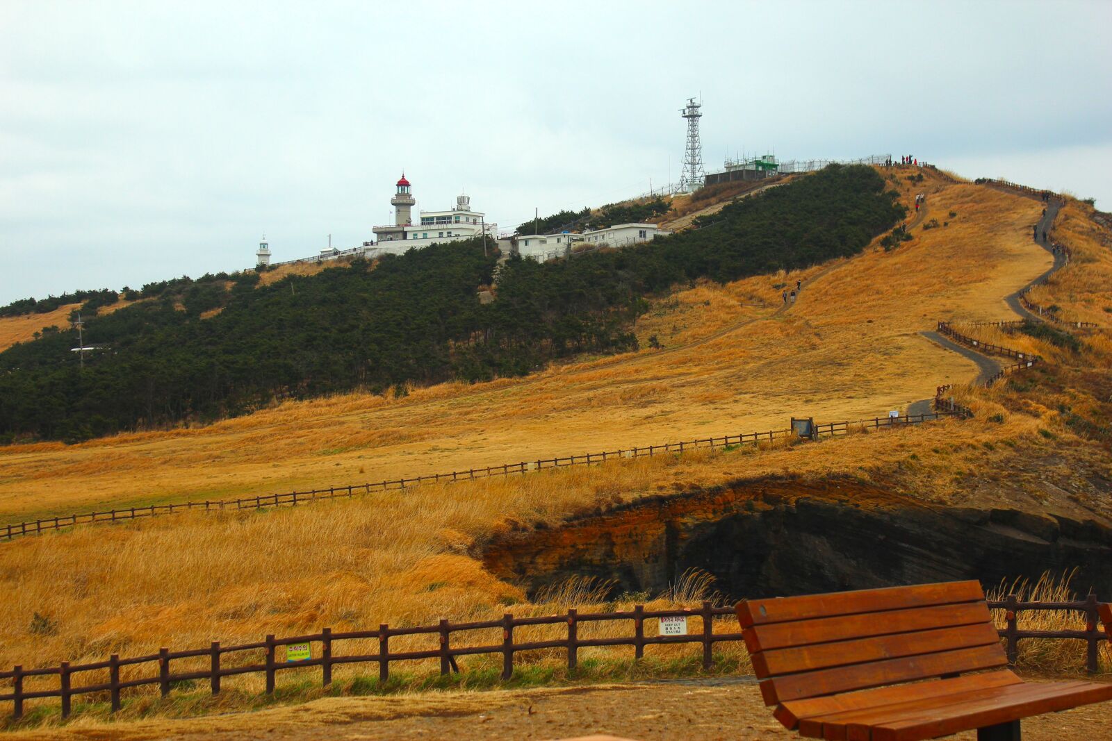 Canon EOS 600D (Rebel EOS T3i / EOS Kiss X5) sample photo. Jeju island, udo, iron photography