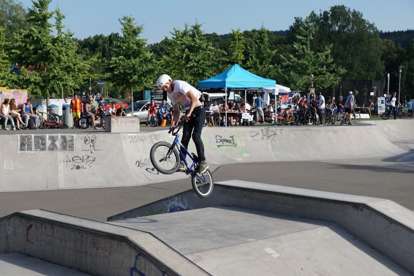 Sony DT 16-50mm F2.8 SSM sample photo. Bmx, bike, drive photography