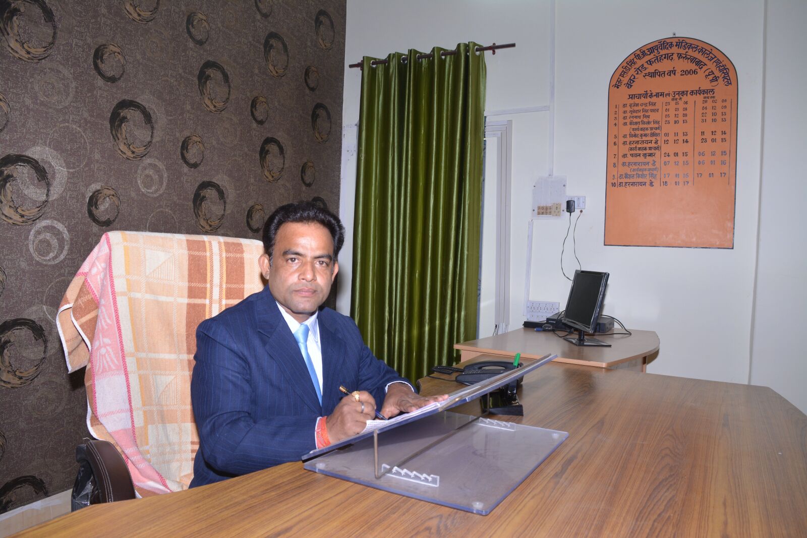 Nikon D5200 sample photo. Indian man, officer, indian photography