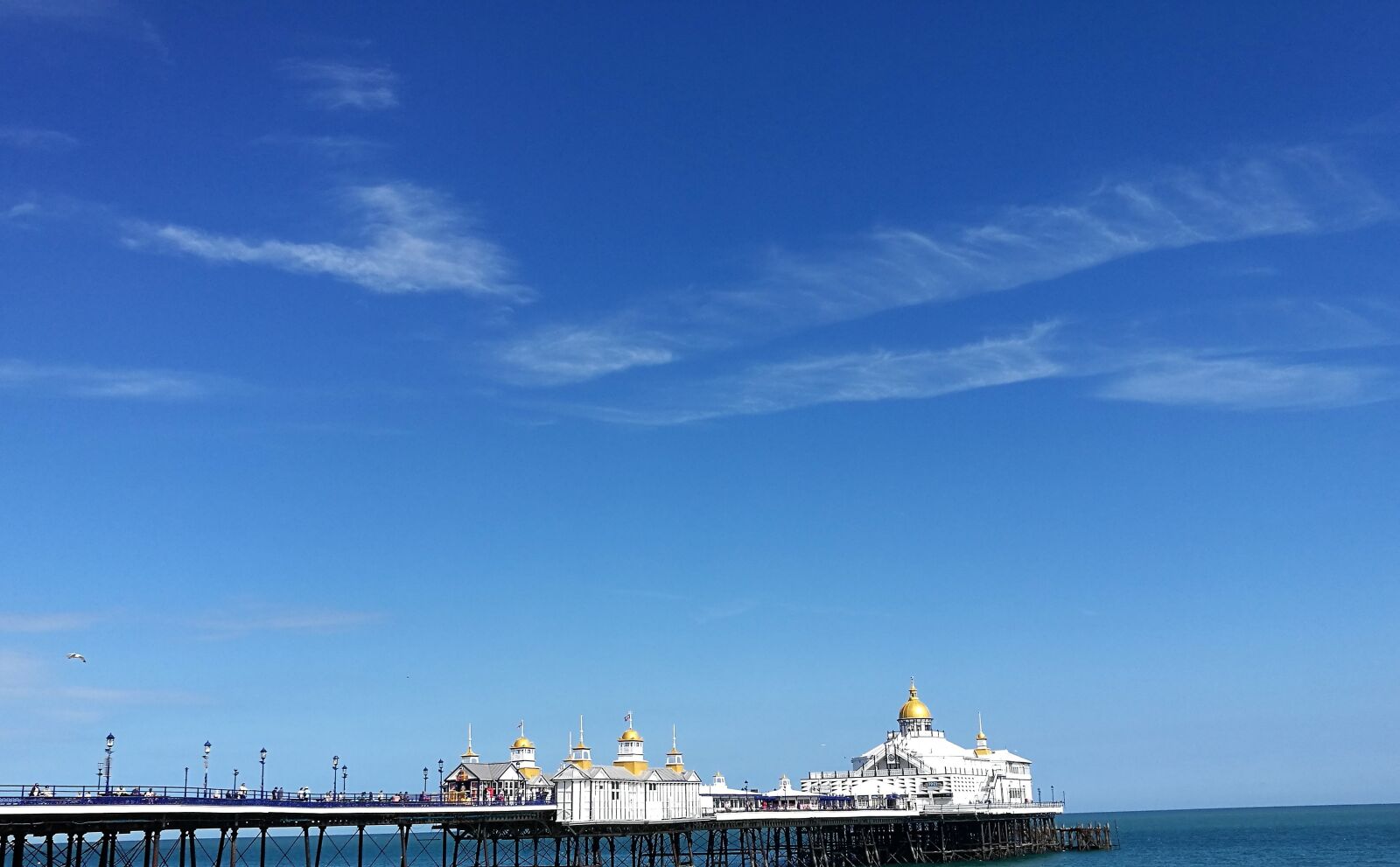 HUAWEI P9 sample photo. Eastbourne, summer, beach photography