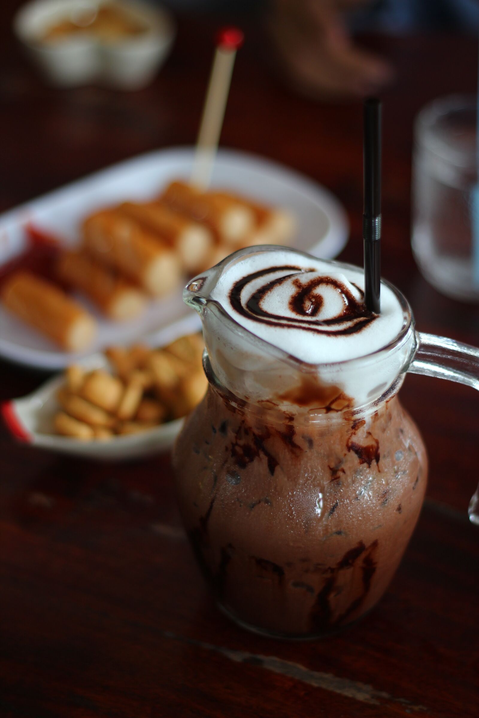 Canon EOS 600D (Rebel EOS T3i / EOS Kiss X5) + Canon EF 50mm F1.8 II sample photo. Coffee, cafe, beverage photography
