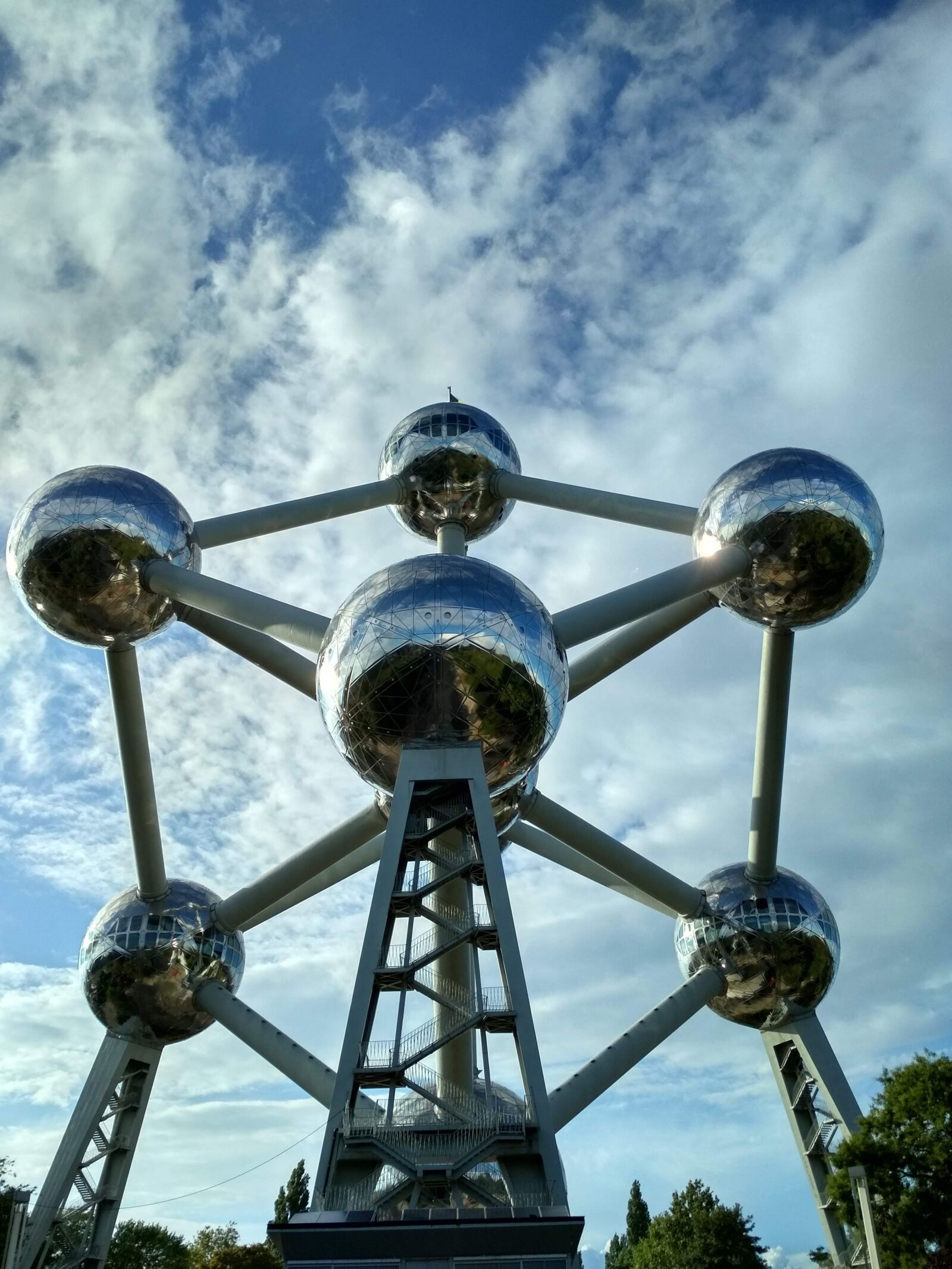 Xiaomi Redmi 4X sample photo. The atomium, monument, the photography