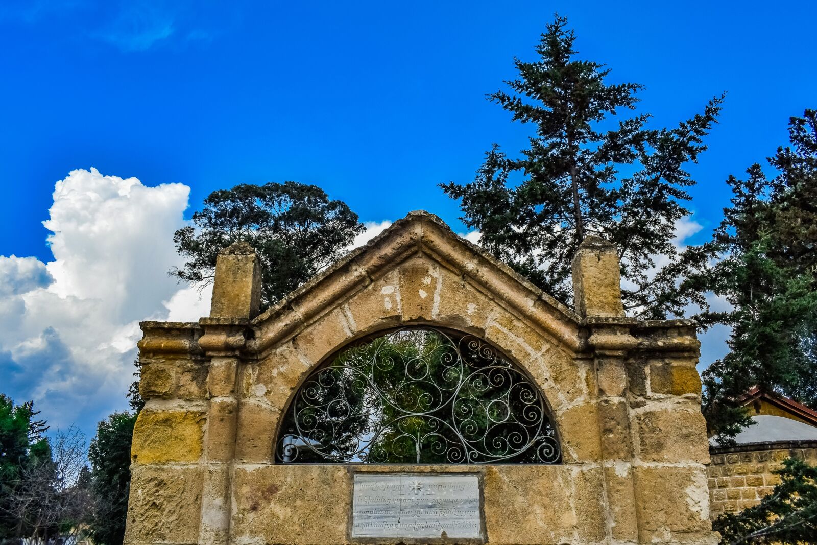 Nikon D3300 sample photo. Architecture, entrance, cemetery photography