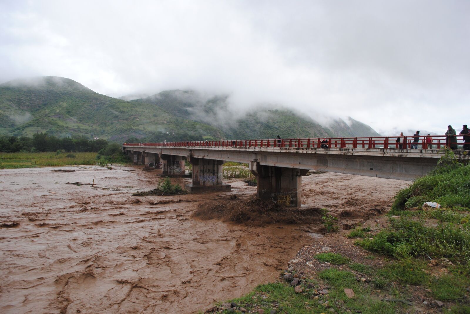 Nikon D3000 sample photo. Bridge, rio grown, disaster photography