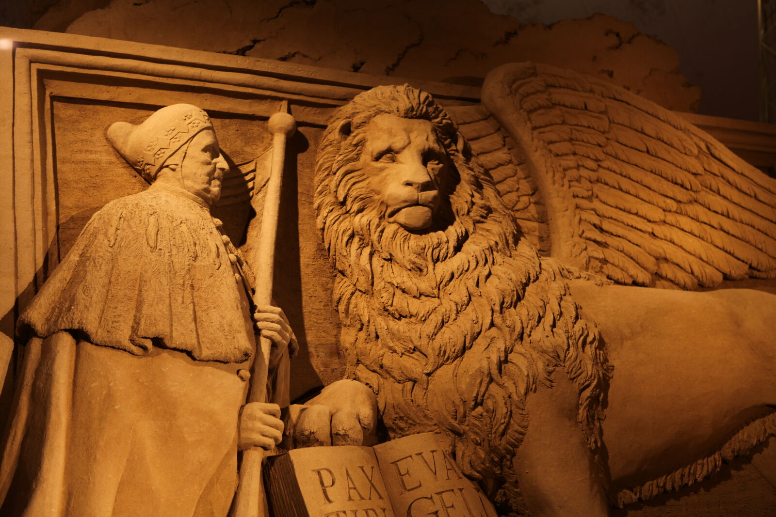 Canon EF 24-70mm F2.8L USM sample photo. Sand, sculpture, venice photography