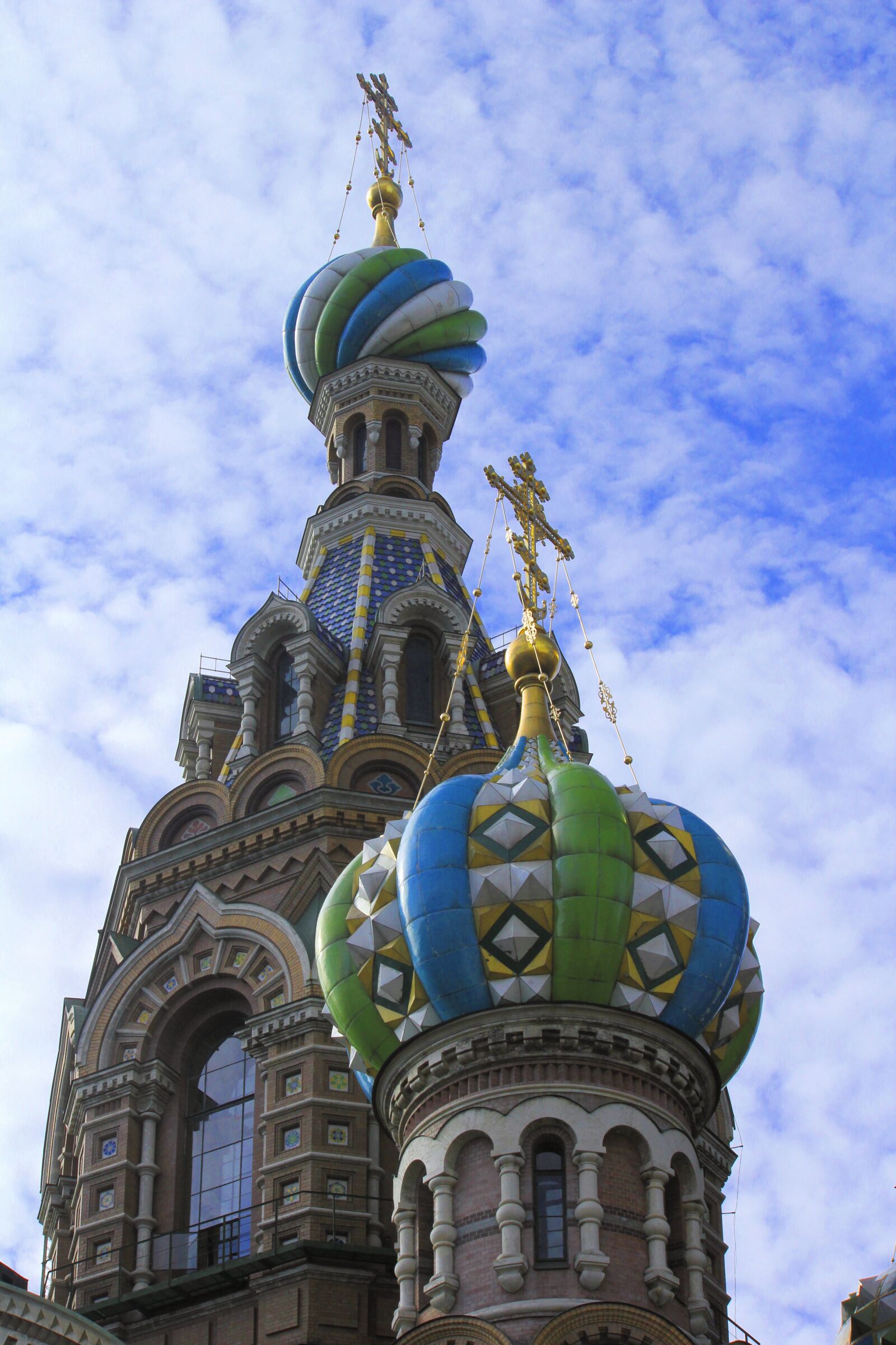Canon EOS 550D (EOS Rebel T2i / EOS Kiss X4) sample photo. Towers, dome, temple photography