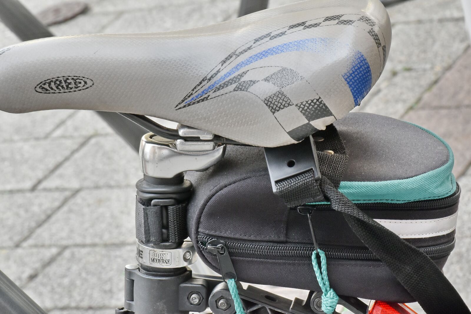 Nikon D5500 sample photo. Bicycle, luggage, sport, seat photography