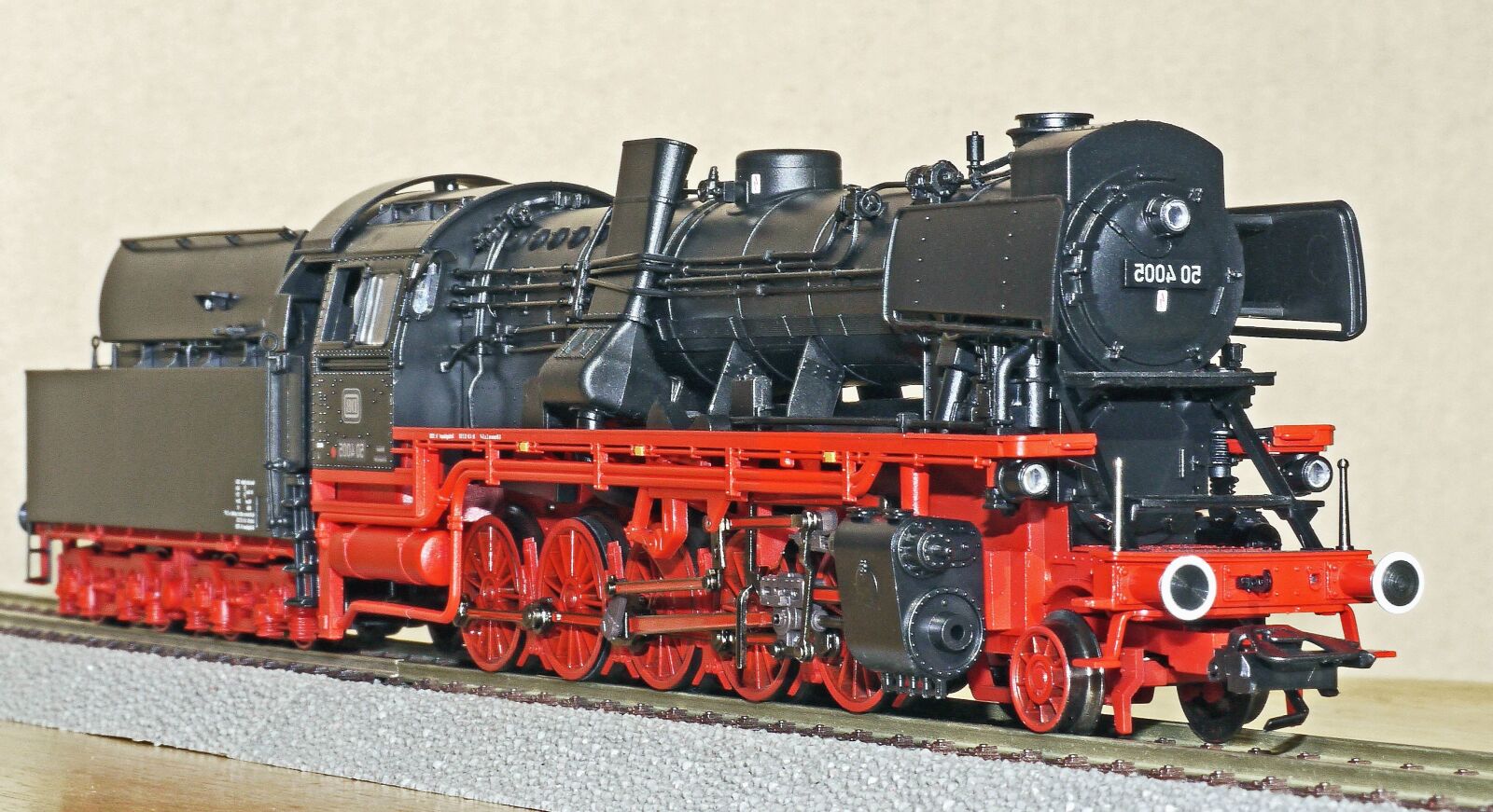 Panasonic Lumix DMC-G1 sample photo. Toy, steam locomotive, model photography