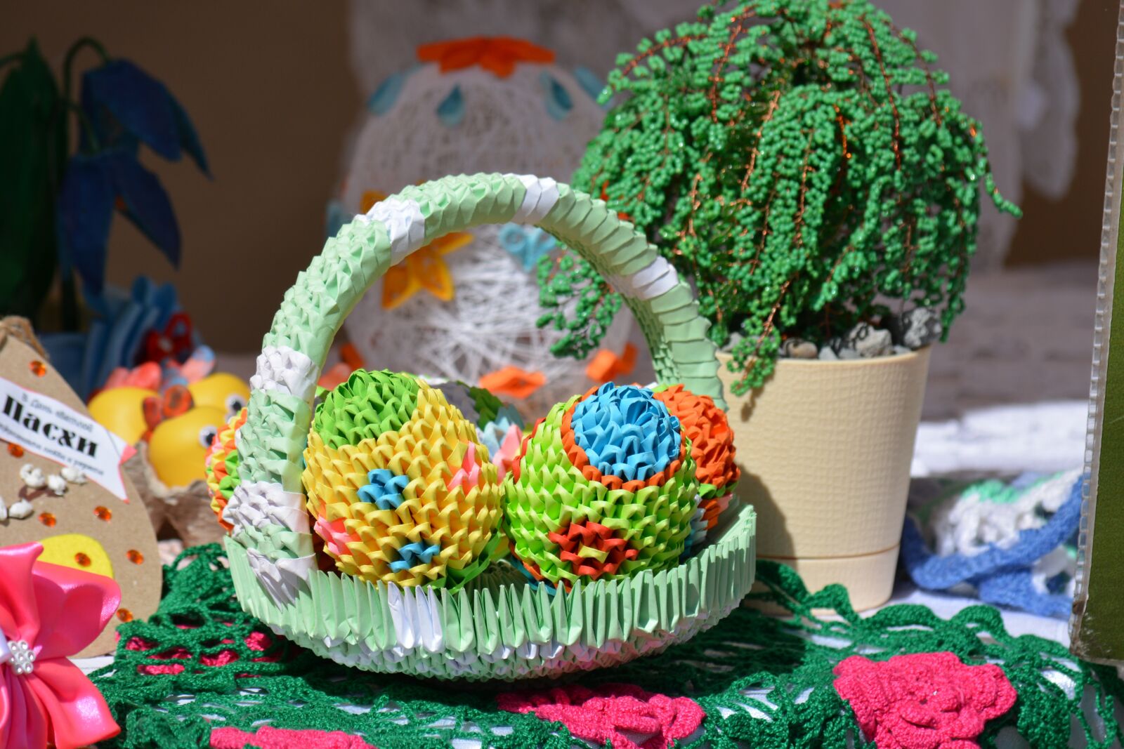 Nikon D5200 sample photo. Origami, needlework, easter photography