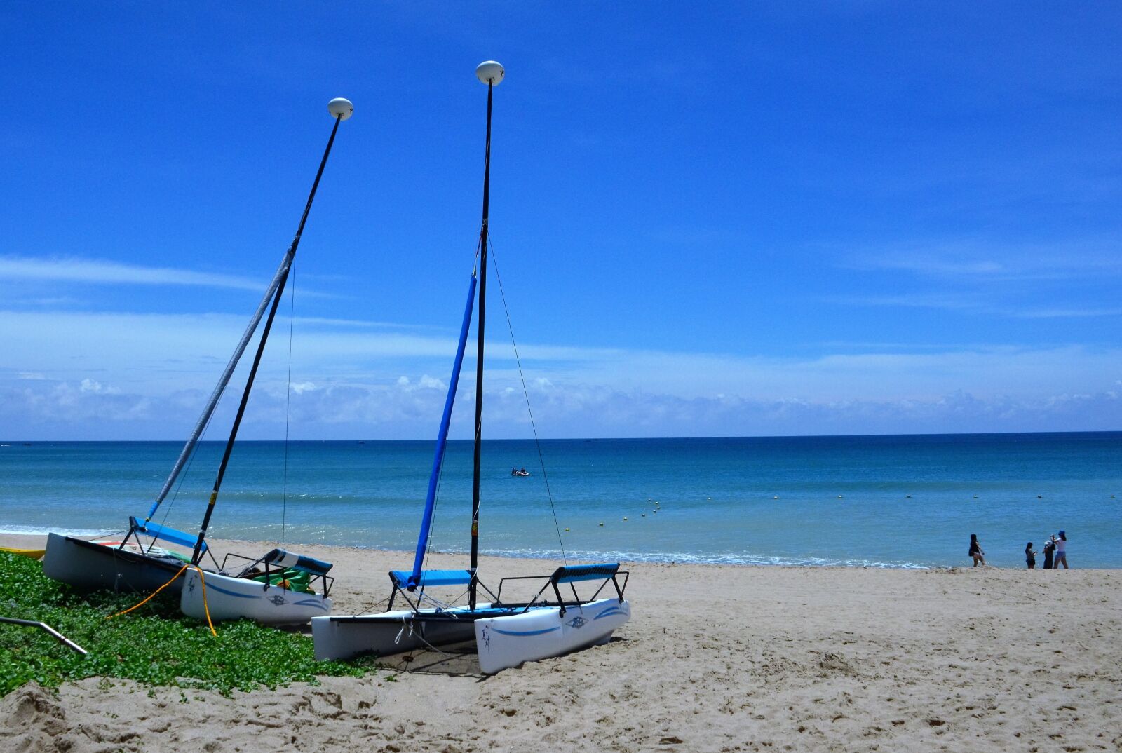 Nikon D5100 sample photo. Butyl 墾, chateau, sand beach photography